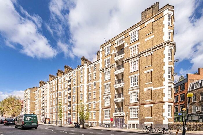 2 Bedroom Flat To Rent In Clerkenwell Road, Cavendish Mansions, EC1R