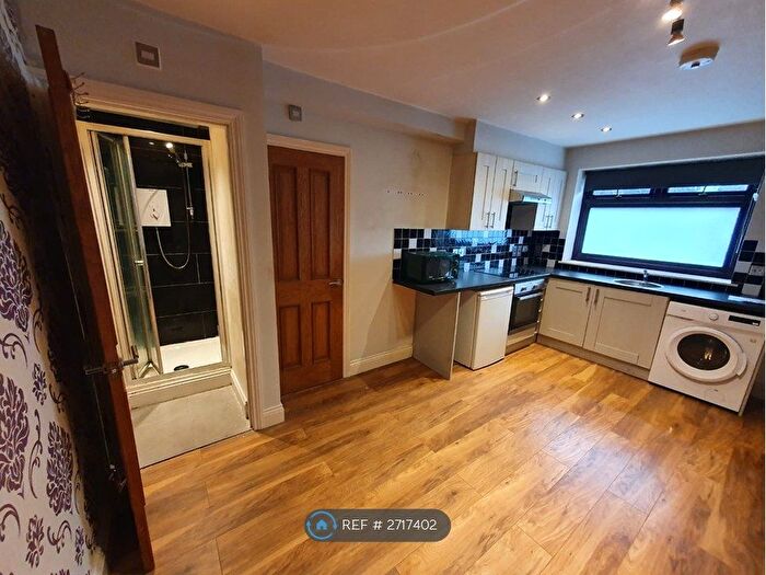 Studio To Rent In The Brent, Dartford, DA1