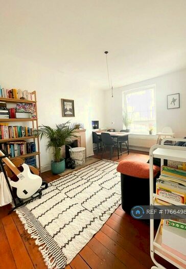 2 Bedroom Flat To Rent In Ada Place, London, E2