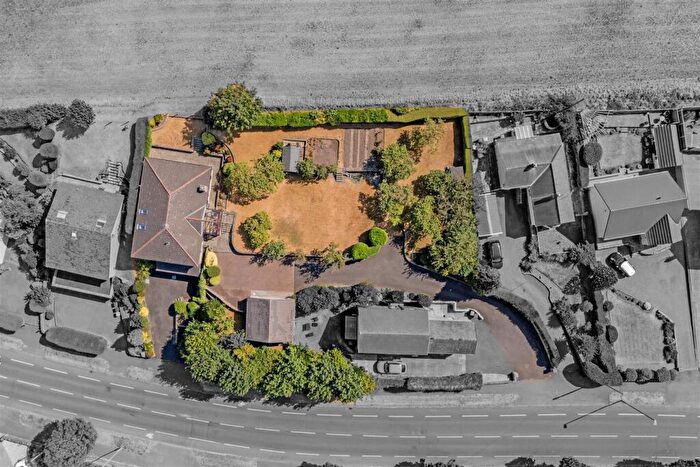 3 Bedroom Detached Bungalow For Sale In Brimington Road, Tapton, Chesterfield, S41