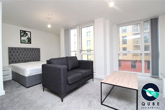 Flat To Rent In Adelphi Wharf, Adelphi Street, Salford, Greater Manchester, M3