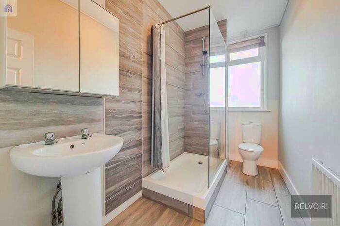 1 Bedroom Flat To Rent In Green Lanes Winchmore Hill, London, N21