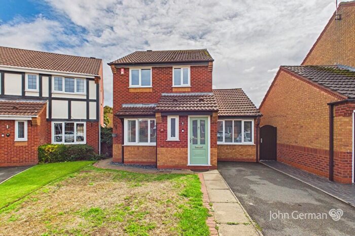 3 Bedroom Detached House For Sale In Aintree Close, Branston, DE14