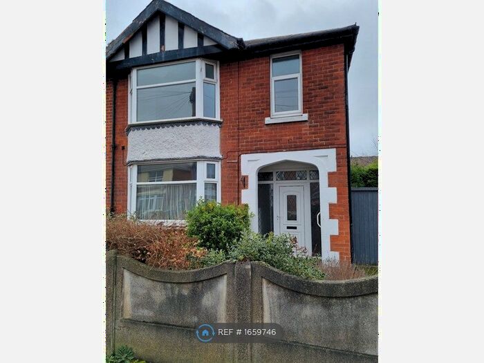 3 Bedroom Semi-Detached House To Rent In Bedford Grove, Nottingham, NG6