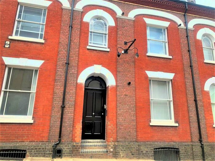 1 Bedroom Flat To Rent In West Manor, LU1