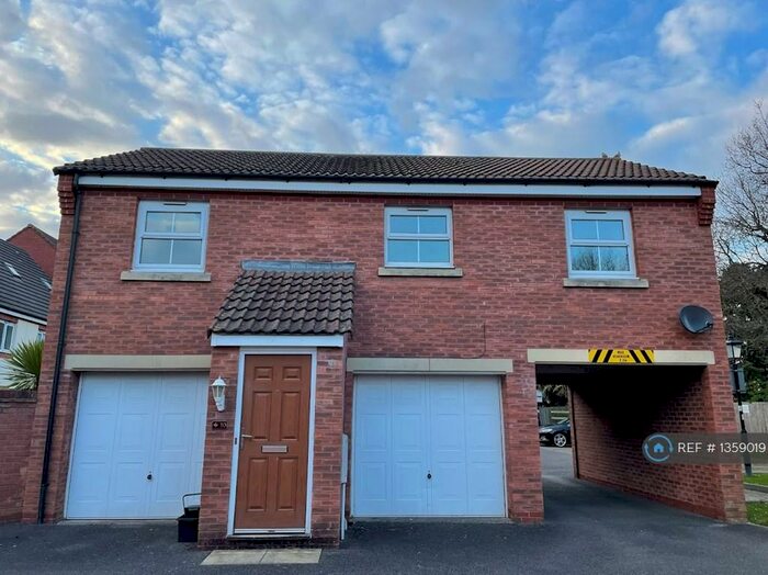 2 Bedroom Flat To Rent In Cribbs Causeway, Bristol, BS10