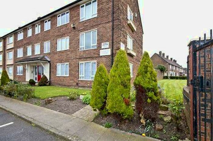 3 Bedroom Flat To Rent In Clamley Court, Liverpool, L24