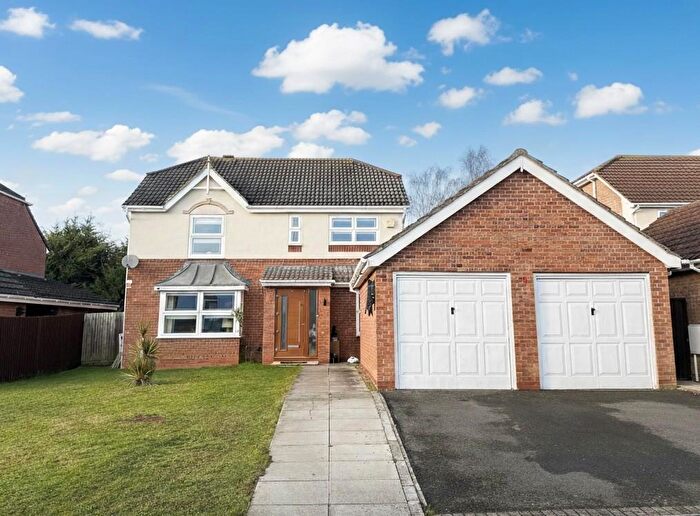 4 Bedroom Detached House For Sale In Rufford Avenue, Northampton, NN3