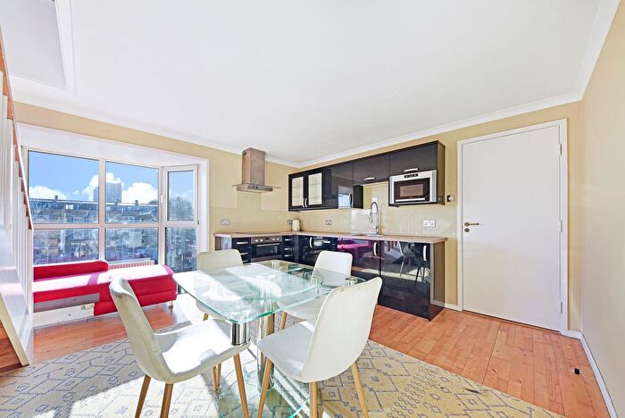 2 Bedroom Flat To Rent In Queen Of Denmark Court, Surrey Quays, SE16