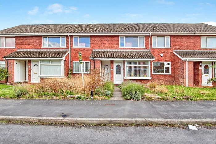 2 Bedroom Terraced House For Sale In Lomas Drive, Birmingham, West Midlands, B31
