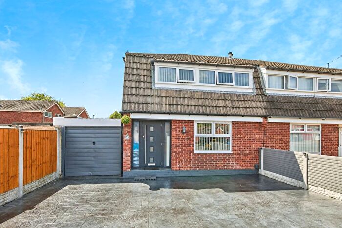 3 Bedroom Semi-detached House For Sale In Myers Close, Sinfin, Derby, DE24