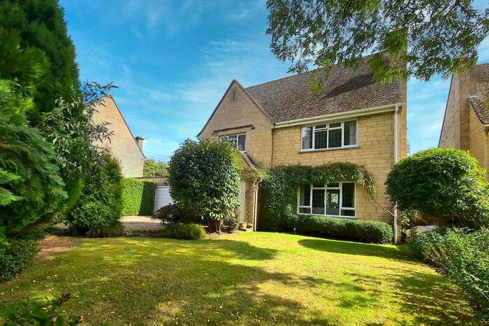 4 Bedroom Detached House For Sale In Somerford Keynes, Cirencester, GL7