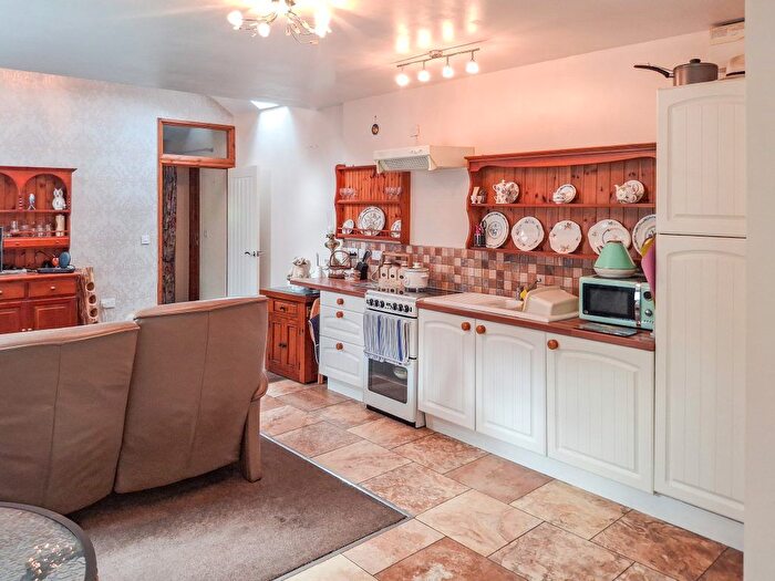 2 Bedroom Bungalow For Sale In Owls Hoot, Lydney, GL15