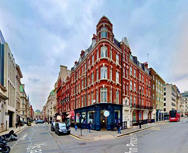 3 Bedroom Flat To Rent In John Princes Street, London, W1G