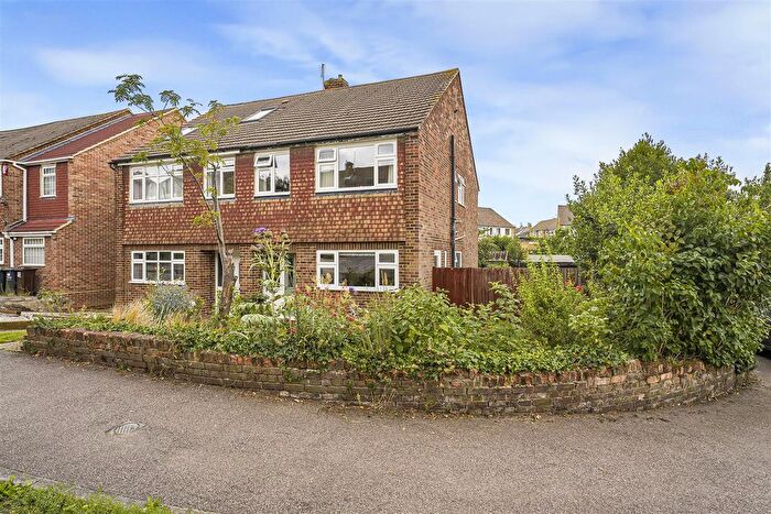 3 Bedroom Semi Detached House For Sale In Ediva Road, Meopham, DA13