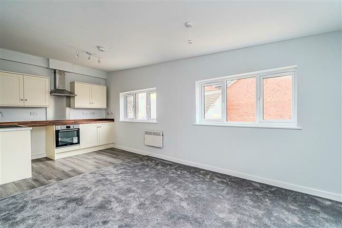 1 Bedroom Apartment To Rent In Moor Street, Brierley Hill, DY5