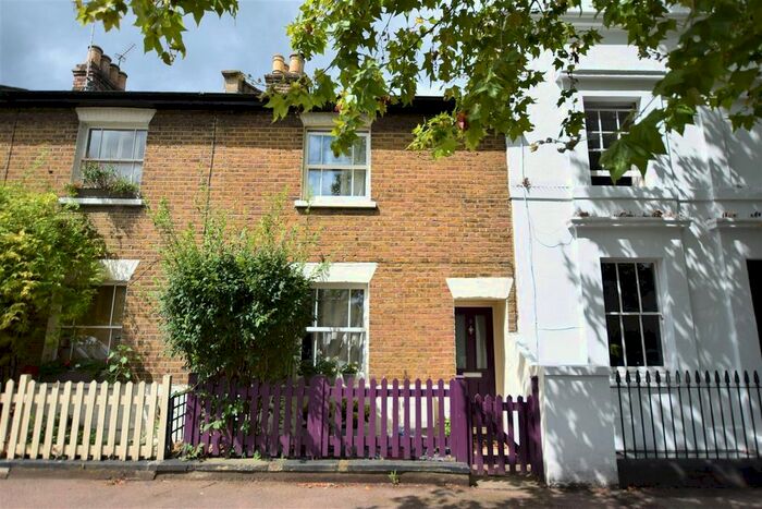 2 Bedroom Terraced House To Rent In Maple Road, Surbiton, KT6