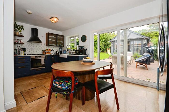 3 Bedroom End Of Terrace House For Sale In Buck Lane, London, NW9