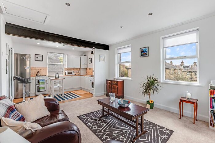 2 Bedroom Flat For Sale In Ings Lane, Bradley, Keighley, North Yorkshire, BD20