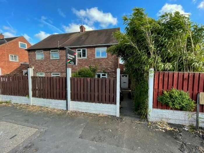 Houses for sale & to rent in L35 3RZ, Paradise Lane, Whiston South Prescot