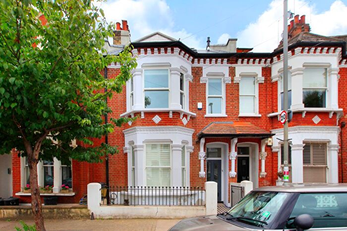 5 Bedroom Terraced House To Rent In Aliwal Road, Clapham Junction, SW11