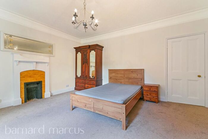 2 Bedroom Flat To Rent In Montpelier Avenue, Ealing, W5