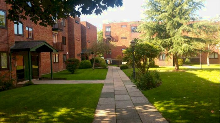 1 Bedroom Flat To Rent In Agnes Court, Fallowfield, Manchester, M14