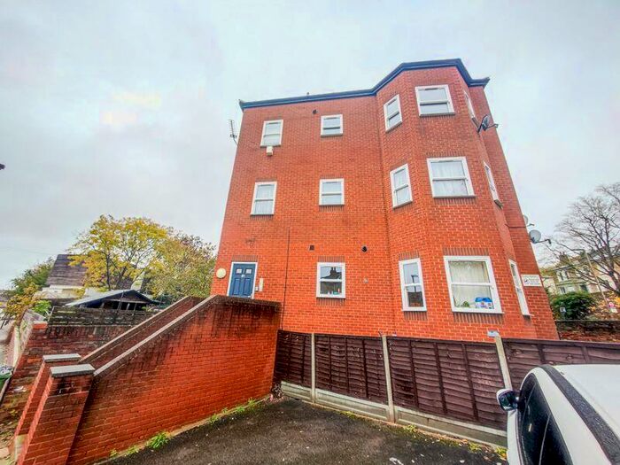 1 Bedroom Flat To Rent In Paget Rise, Shooters Hill, London, SE18