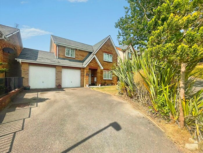 4 Bedroom Detached House For Sale In Clos Castell Newydd, Bridgend, CF31