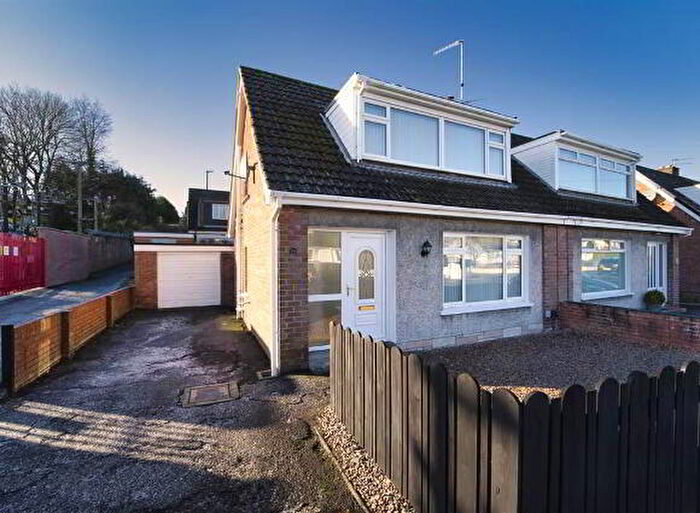 3 Bedroom Semi-detached Chalet Bungalows For Sale In Moss Road, Lisburn, BT27