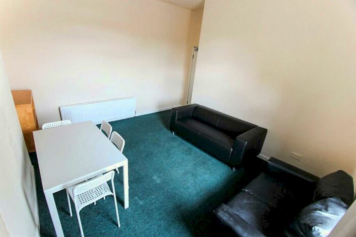 1 Bedroom Flat To Rent In Clarence Road, Manchester, Greater Manchester, M13