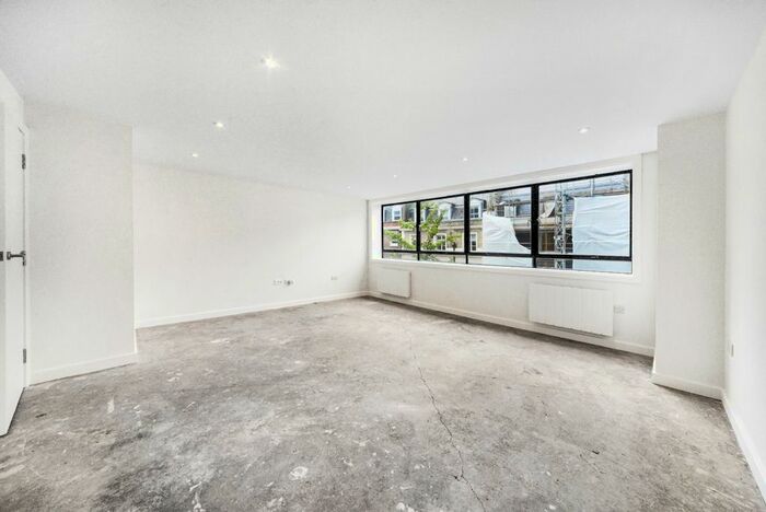 4 Bedroom Flat To Rent In Harley Street, London, W1G