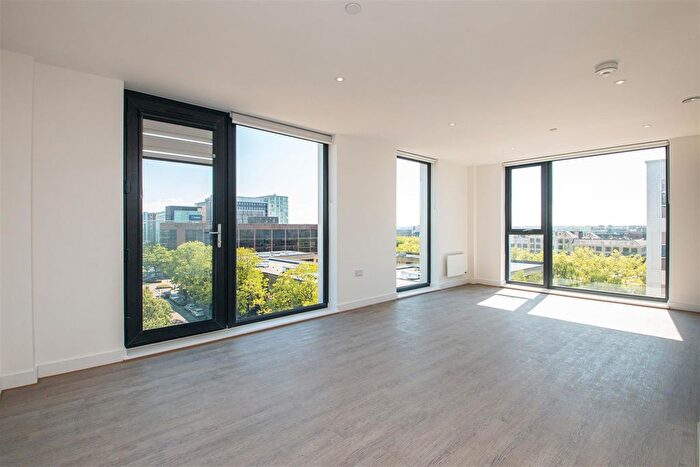 2 Bedroom Flat To Rent In Buckingham Court, Milton Keynes, MK9