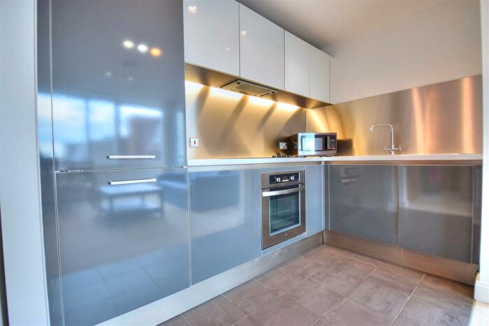 2 Bedroom Block Of Apartments To Rent In Strand Street, Liverpool, L1