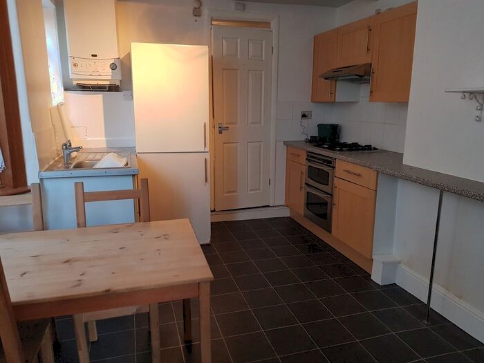 2 Bedroom Flat To Rent In Owenite Street, London, SE2