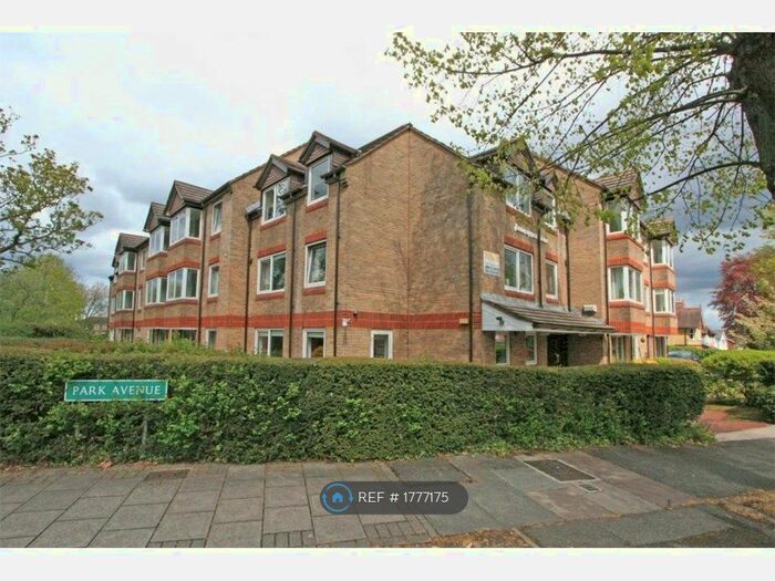 1 Bedroom Flat To Rent In Park Avenue, Bromley, BR1
