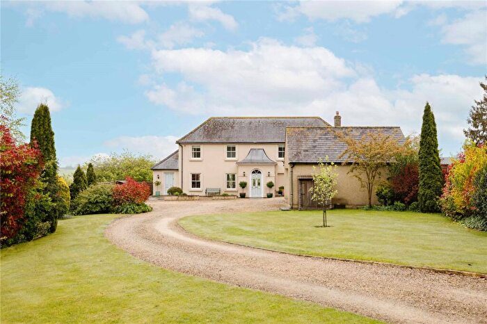 4 Bedroom Detached House For Sale In Barns Lane, Burford, Oxfordshire, OX18