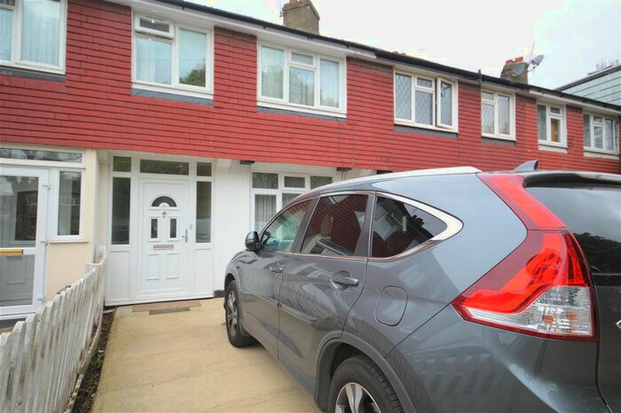 3 Bedroom Terraced House To Rent In Sunray Avenue, Tolworth, Surbiton, KT5