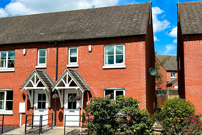 3 Bedroom End Of Terrace House For Sale In Bosworth Road, Measham, DE12