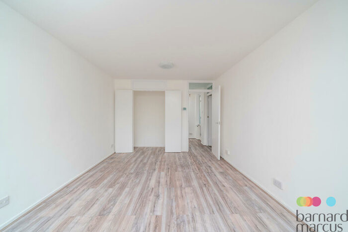 2 Bedroom Apartment To Rent In Reedham Close, Tottenham Hale, N17