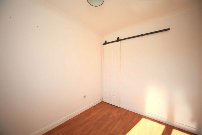 2 Bedroom Semi-Detached House For Sale In Bircham Road, Taunton, TA2
