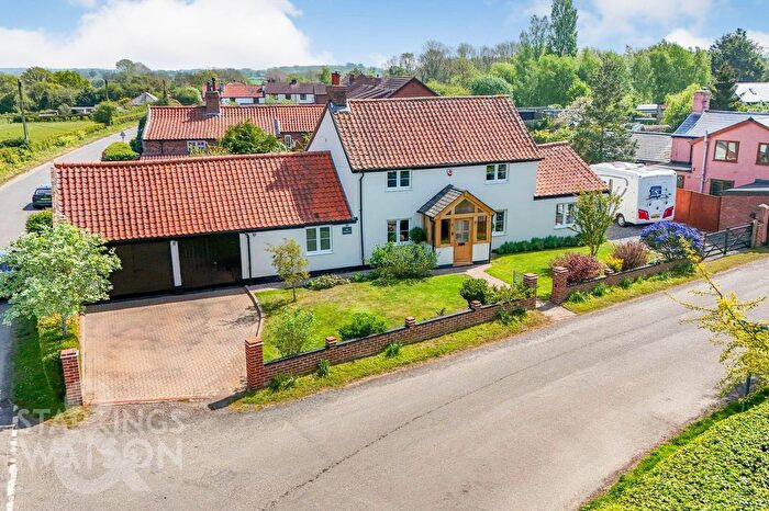 4 Bedroom Detached House For Sale In Mill Road, Burgh St. Peter, Beccles, NR34