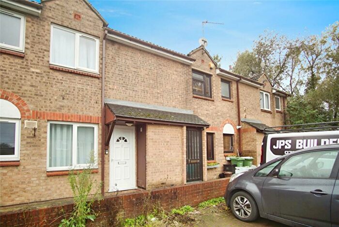 1 Bedroom House For Sale In Winifred Road, Erith, Kent, DA8