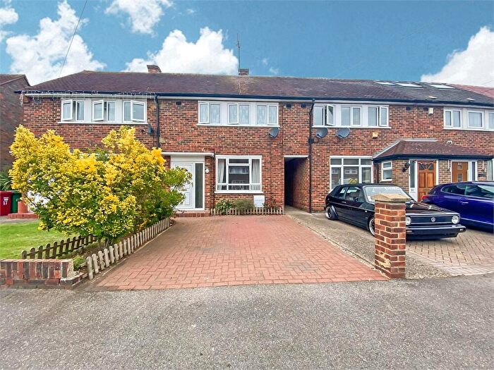 2 Bedroom Terraced House To Rent In Trelawney Avenue, Langley, SL3