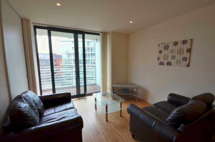 2 Bedroom Apartment To Rent In St Georges Island, Kelsoe Place, Manchester, M15