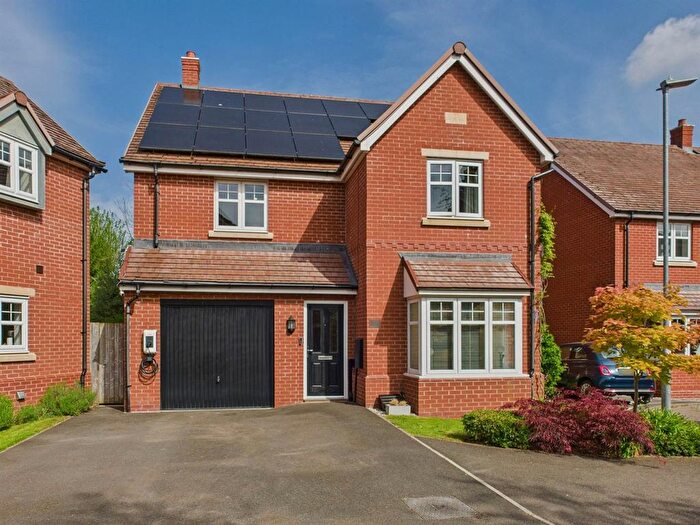 4 Bedroom Detached House For Sale In Randell Road, Malvern, WR14