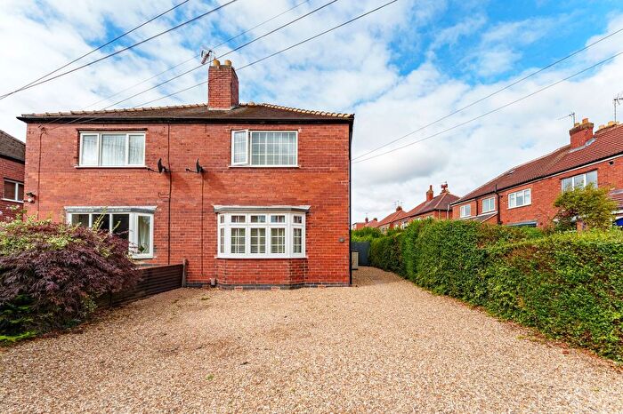 3 Bedroom Semi-detached House For Sale In Danum Drive, York, YO10