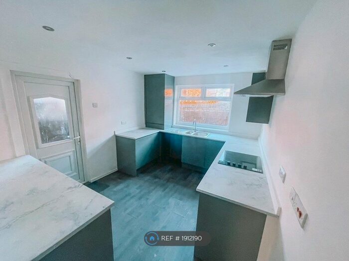 3 Bedroom Terraced House To Rent In Stanley Park Avenue South, Liverpool, L4