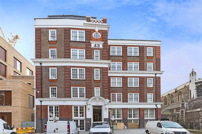 2 Bedroom Flat To Rent In Bartholomew Close, London, EC1A