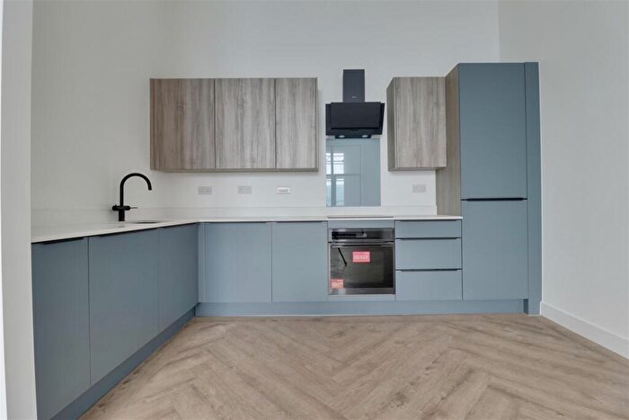 2 Bedroom Flat To Rent In Handley's Corner, Palmerston Road, Southsea, PO5